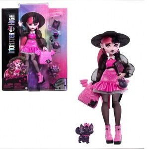Monster High Draculaura Doll Gen 3 Core Pink Black Outfit Count Fabulous Pet NEW